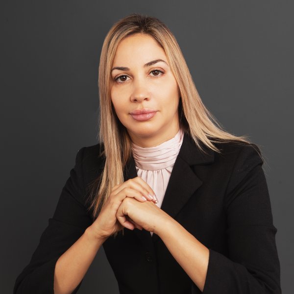 Inna hall profile photo