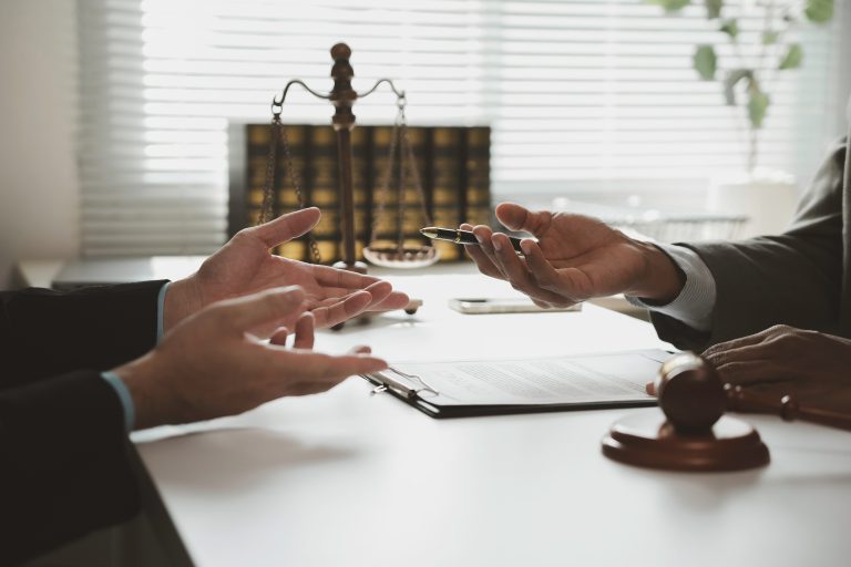 Border offences and legal help in Australia